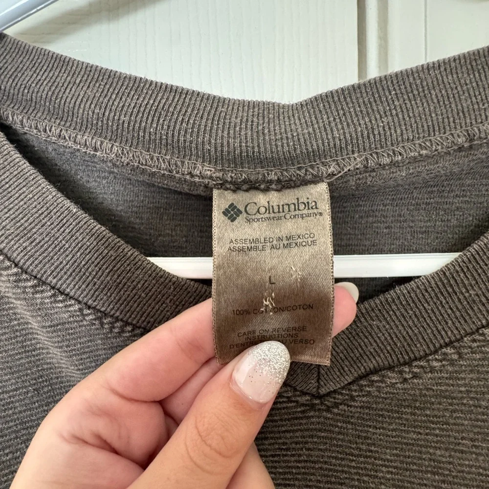 Columbia Men's Dark Brown V-Neck Sweater - Picture 4 of 4